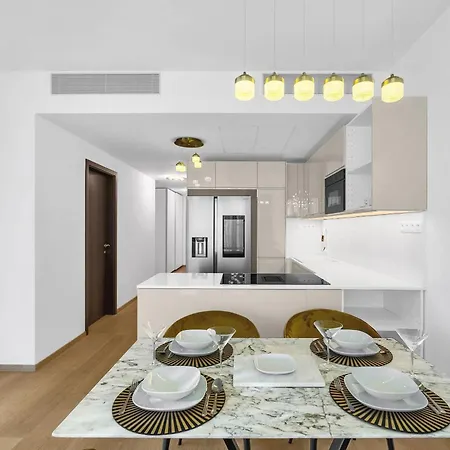 Apartment Sky Park's Luxury I With Prime View