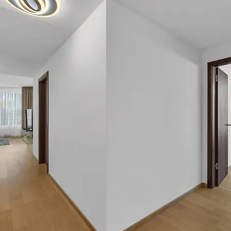 Sky Park's Luxury I With Prime View