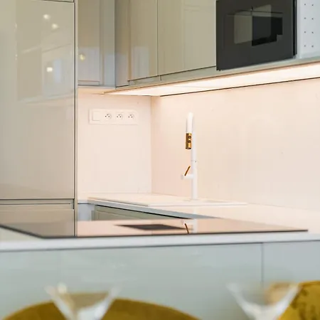 Sky Park's Luxury I With Prime View Apartment
